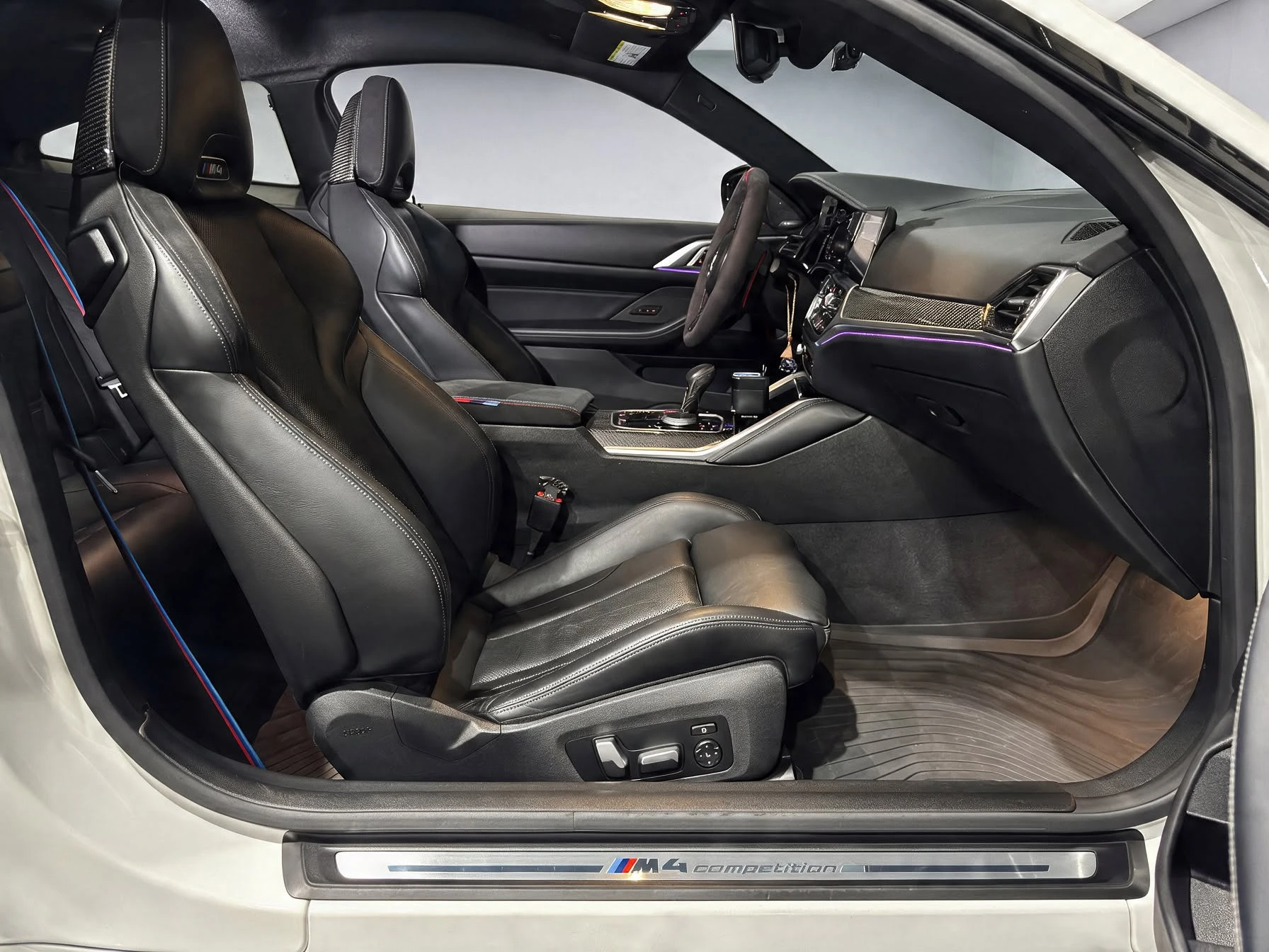 【2021 年式 BMW G82 M4 Competition】