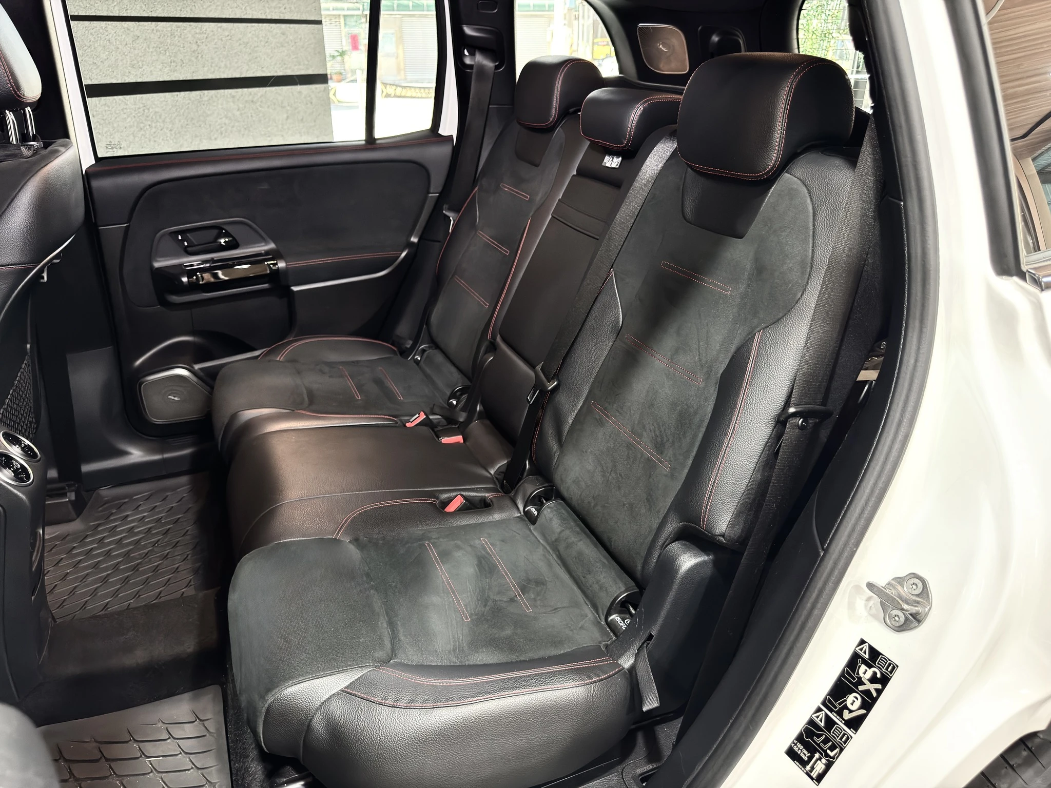 【2020 BENZ GLB250 4MATIC】