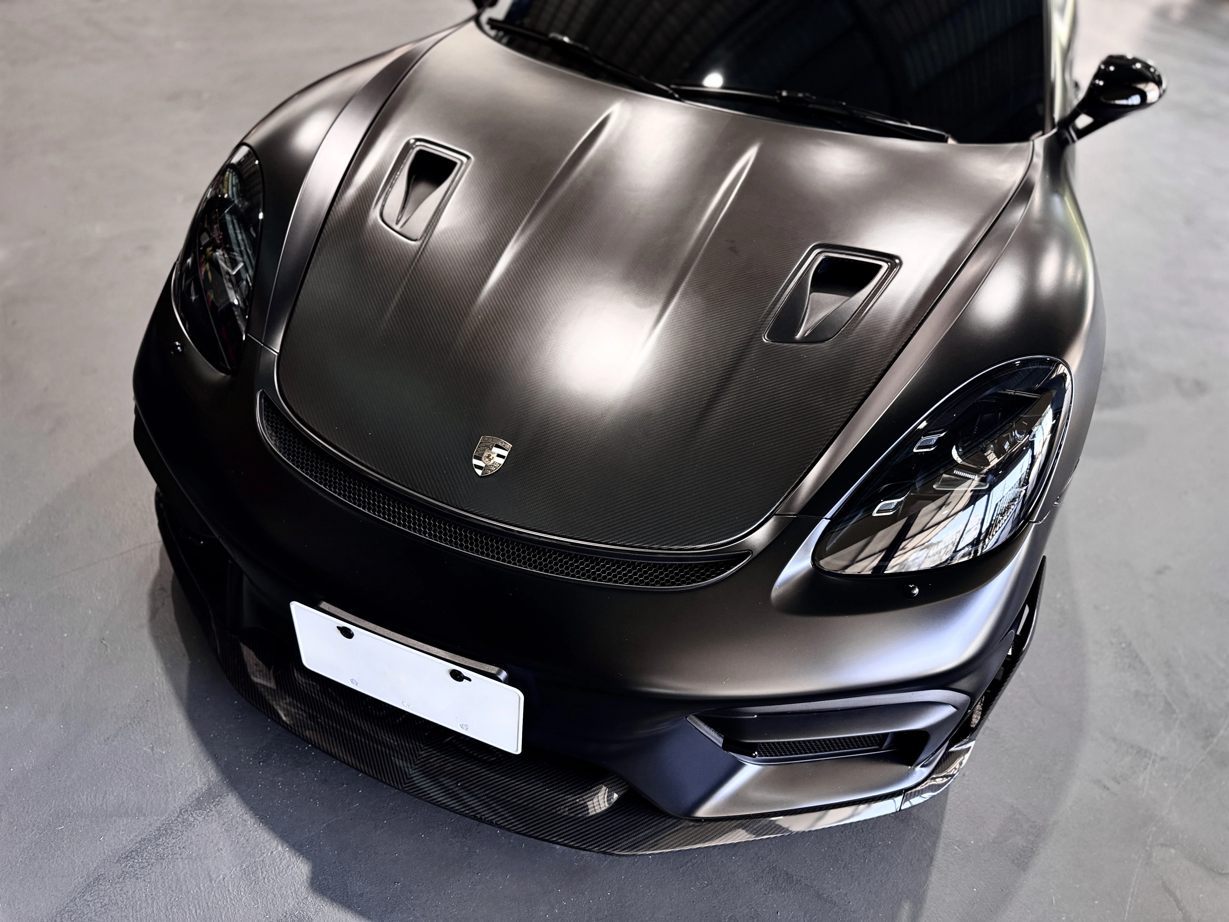 【2021 Porsche 718 Cayman GT4】