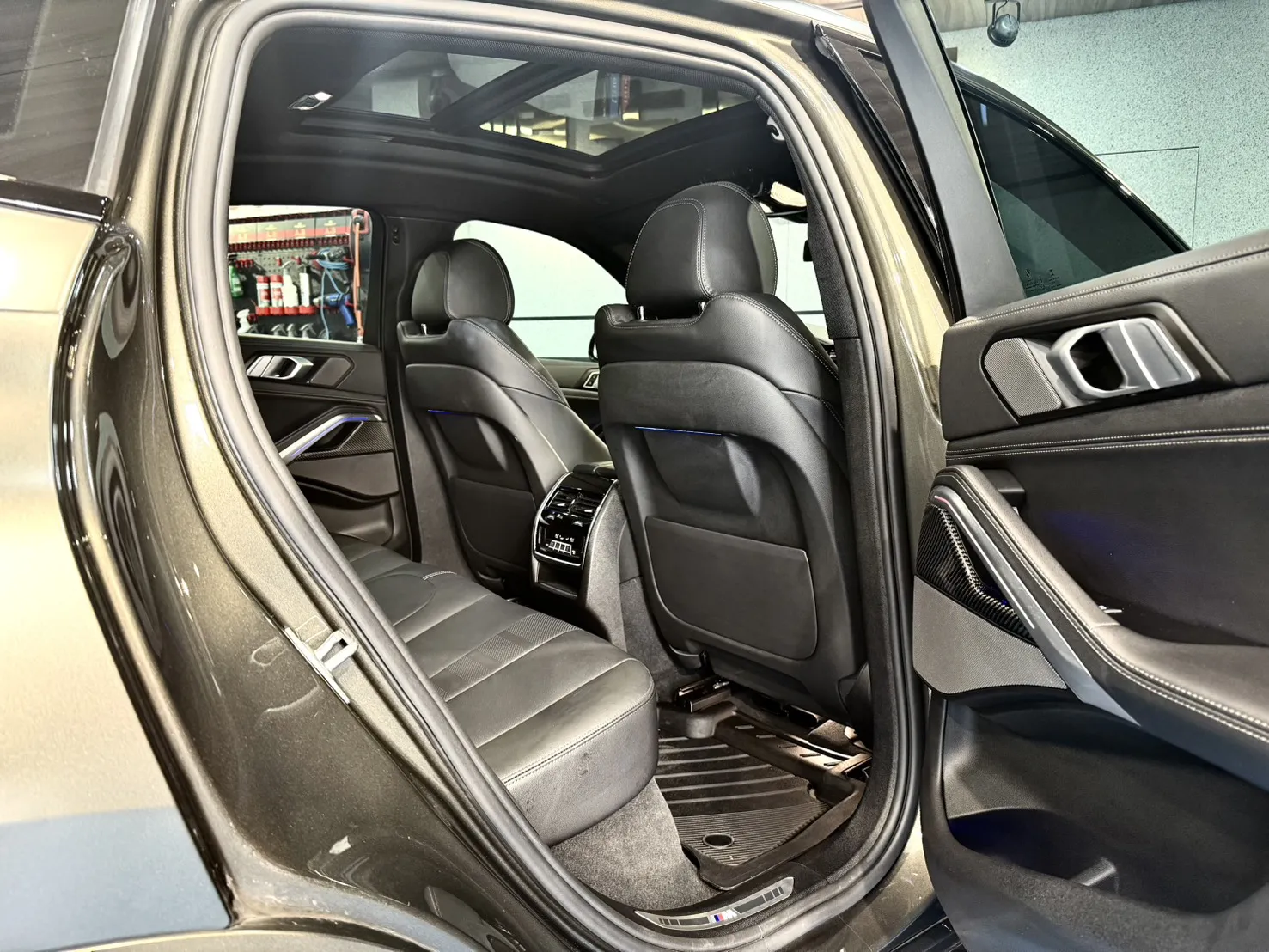 【 2021年式 BMW X6 XDrive40i M Sport 】