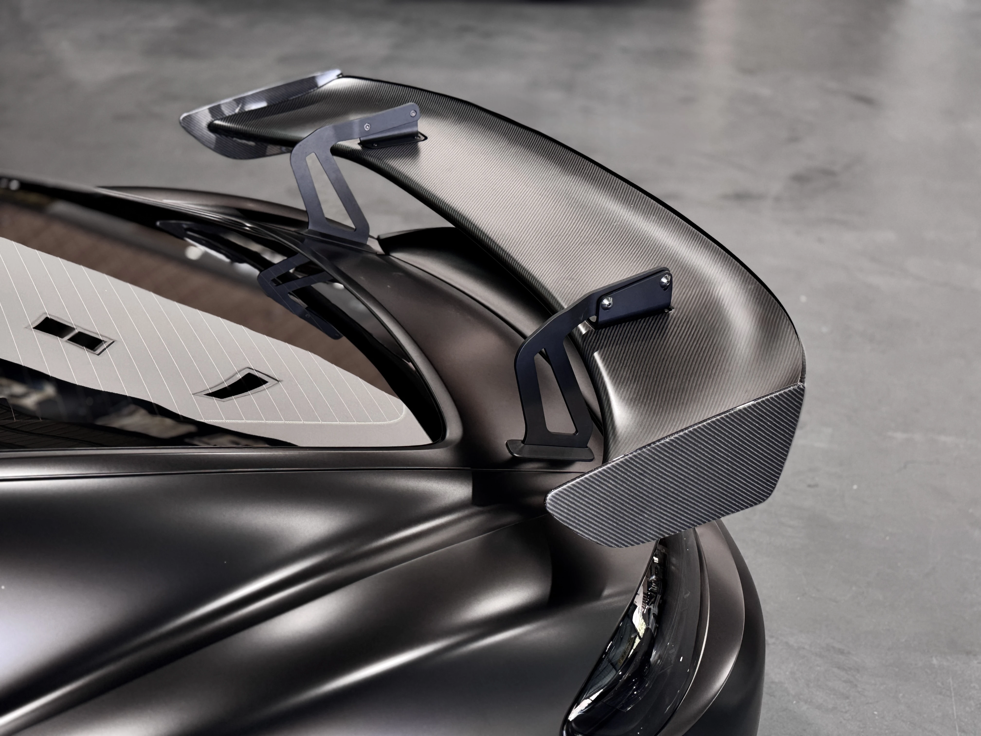 【2021 Porsche 718 Cayman GT4】
