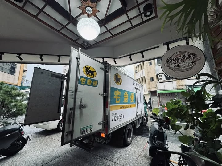 不讓我的商品在我的眼皮下淋到雨 