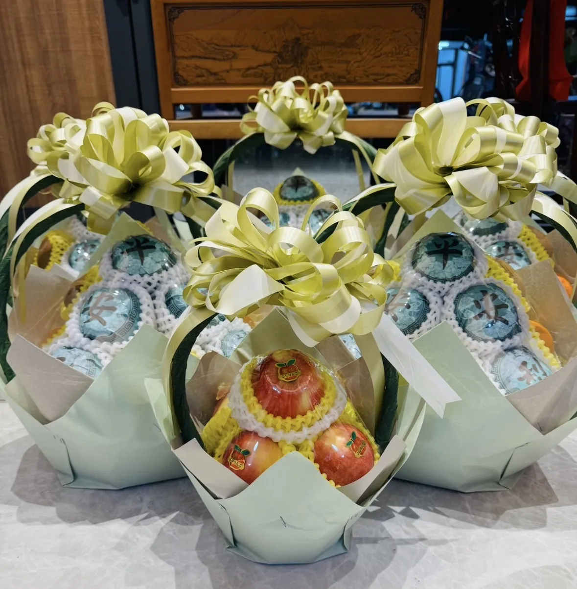 亡者男性 平安水果籃