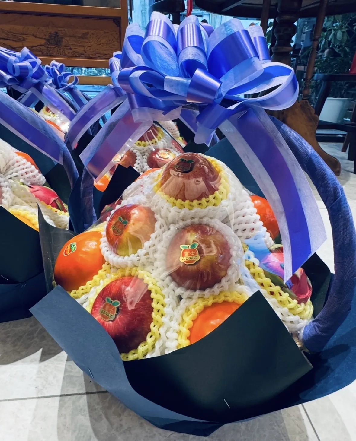 亡者男性 平安水果大籃