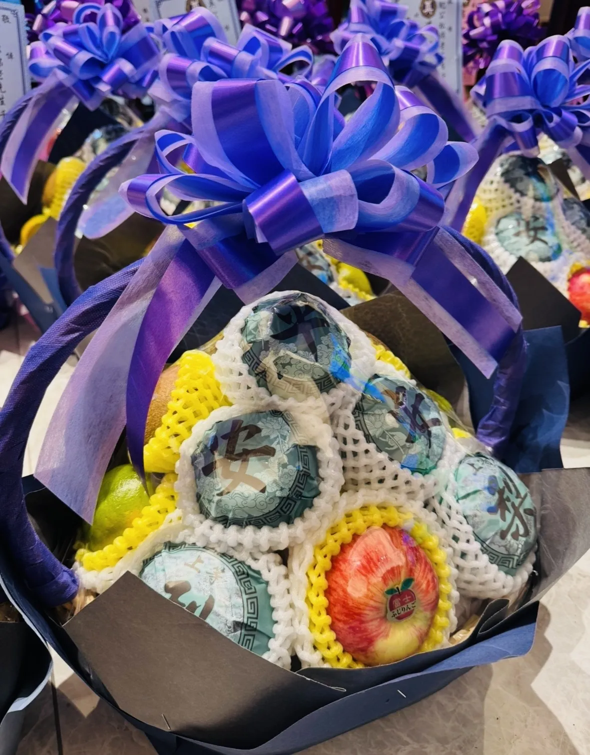 亡者男性 平安水果籃