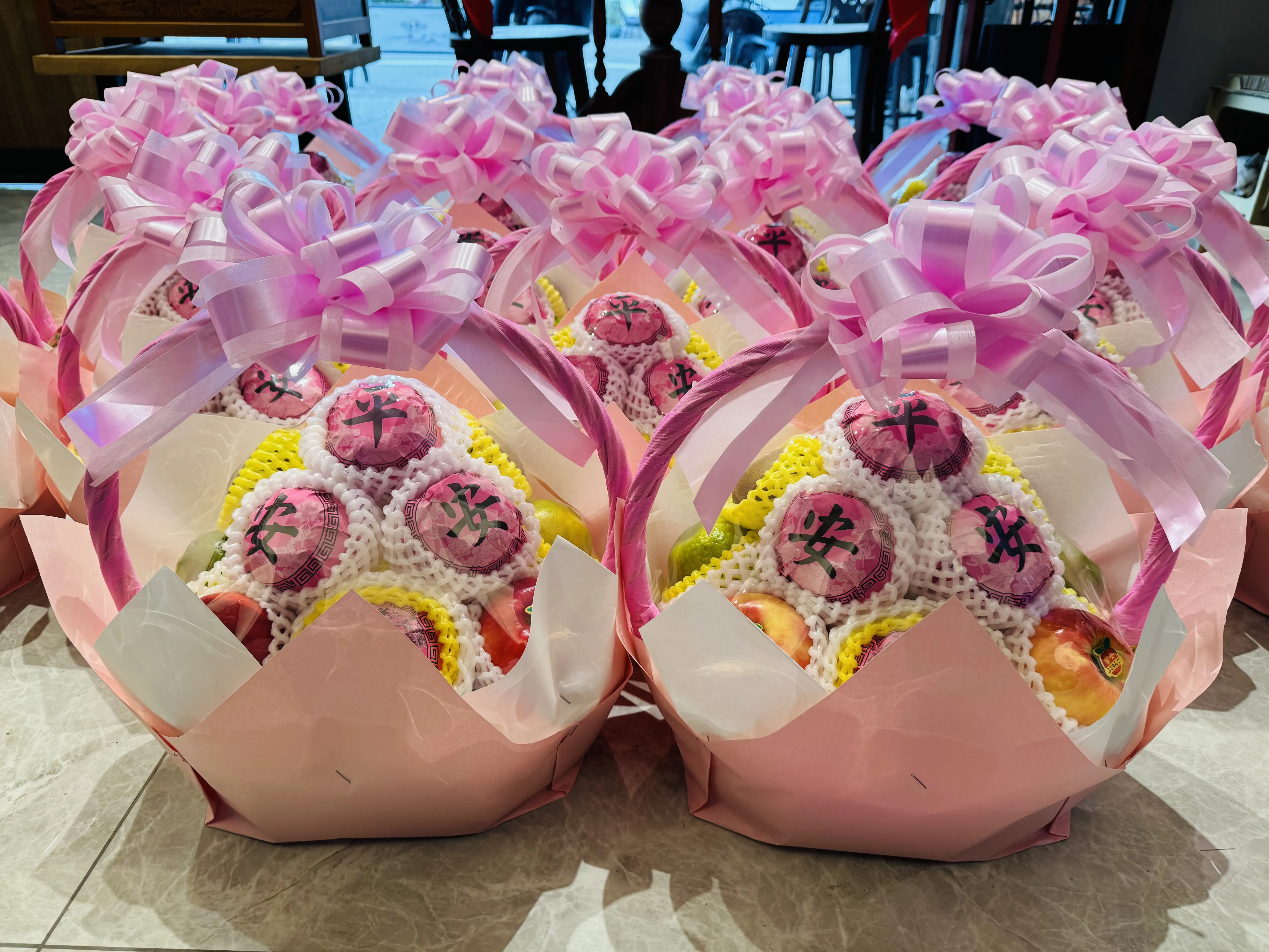 亡者女性 平安水果籃