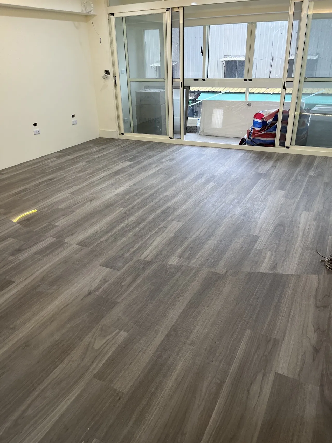 PVC與SPC地板的選擇｜室內裝修必看 - 裝修大小事 - 台中拆除工程｜大里拆除工程