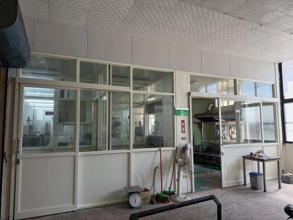 大雅 食品工廠 冷凍櫃.隔間及機具拆除