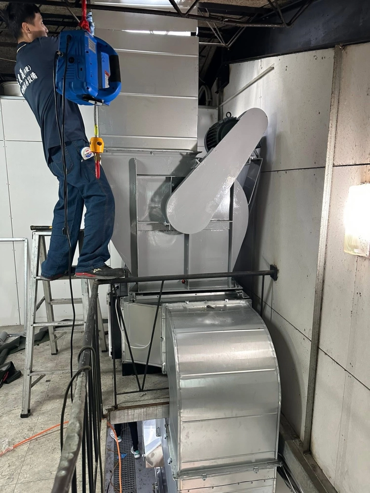 桃園市龜山區（二手廚房爐具，排風過濾設備安裝）