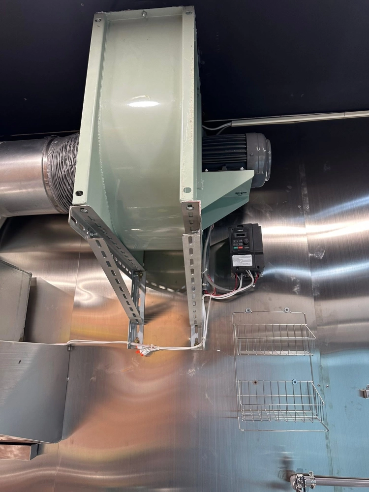 宜蘭家鄉碳烤雞排 排煙設備