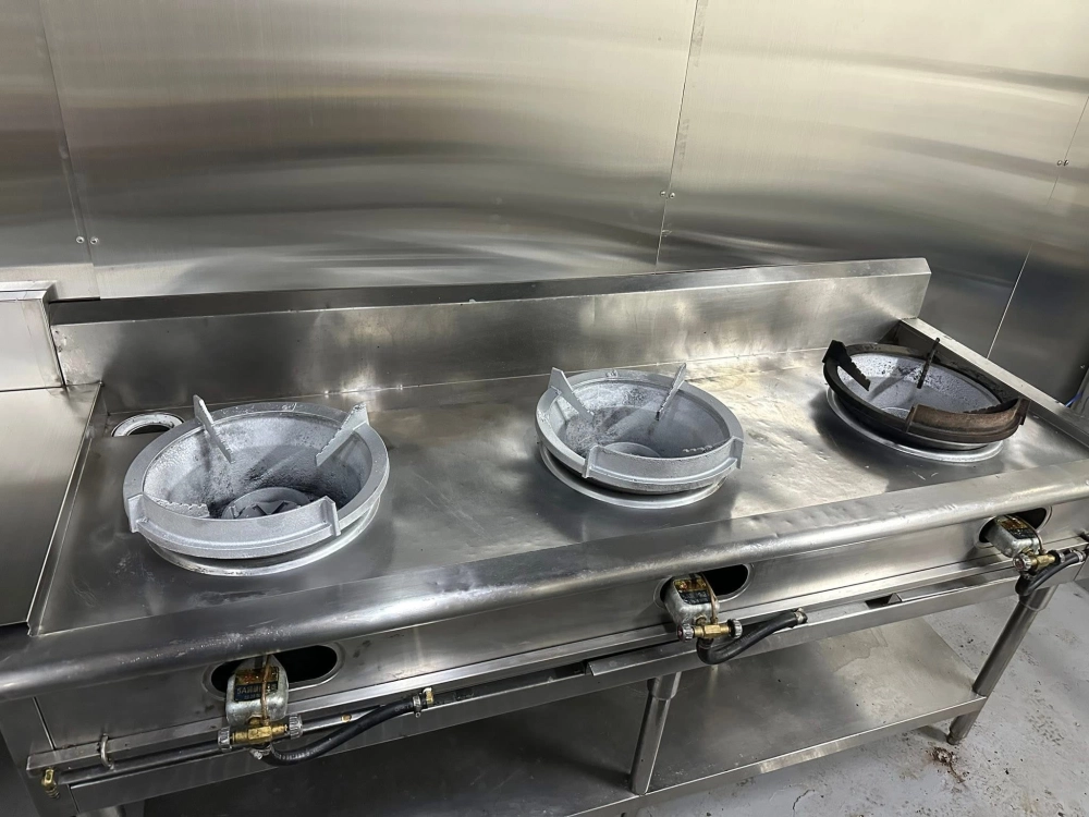 桃園市龜山區（二手廚房爐具，排風過濾設備安裝）