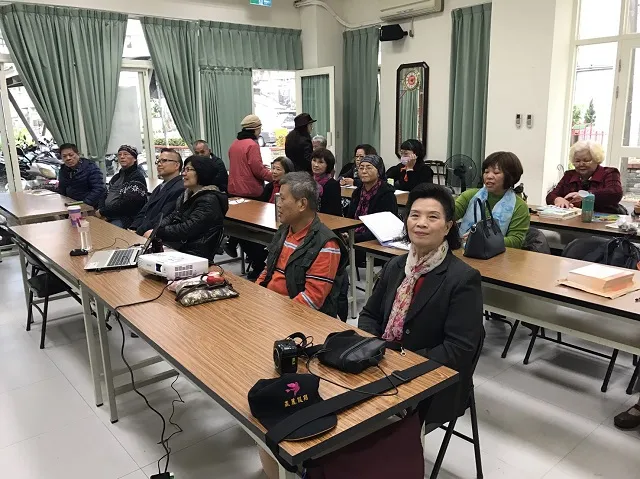 真亮法律事務所所長林亮宇律師於105年12月28日受「台中市中區樂齡學習中心」邀請主講：「防詐騙天龍八部」