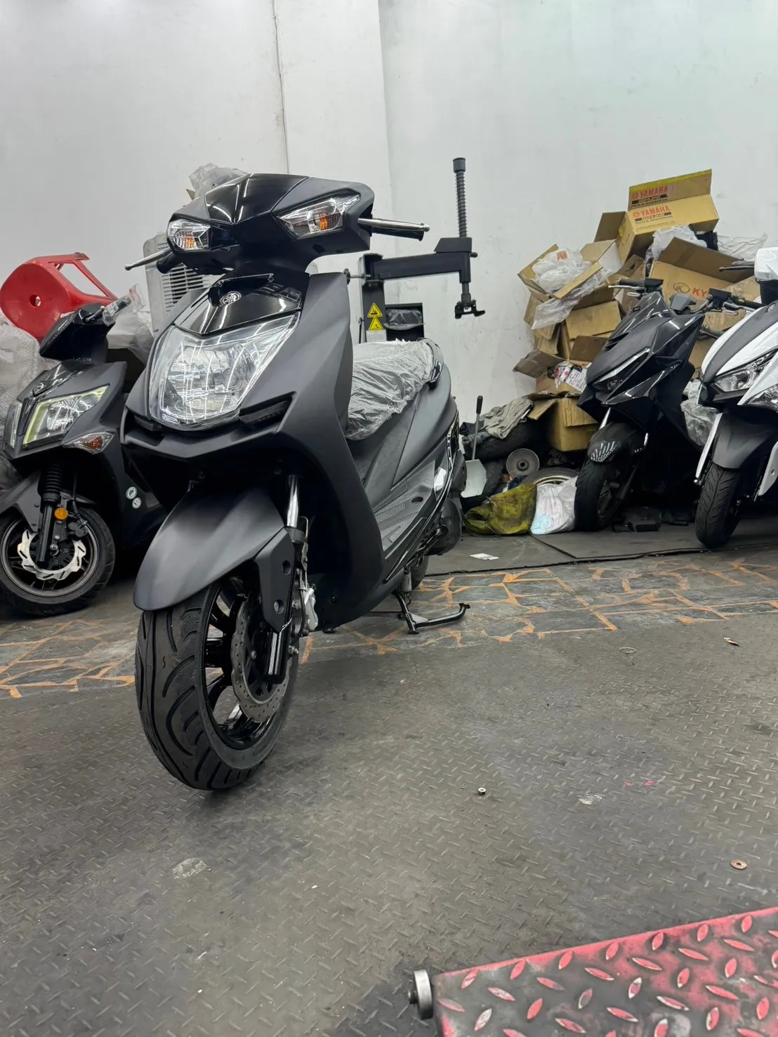 YAMAHA  勁戰四代 125cc