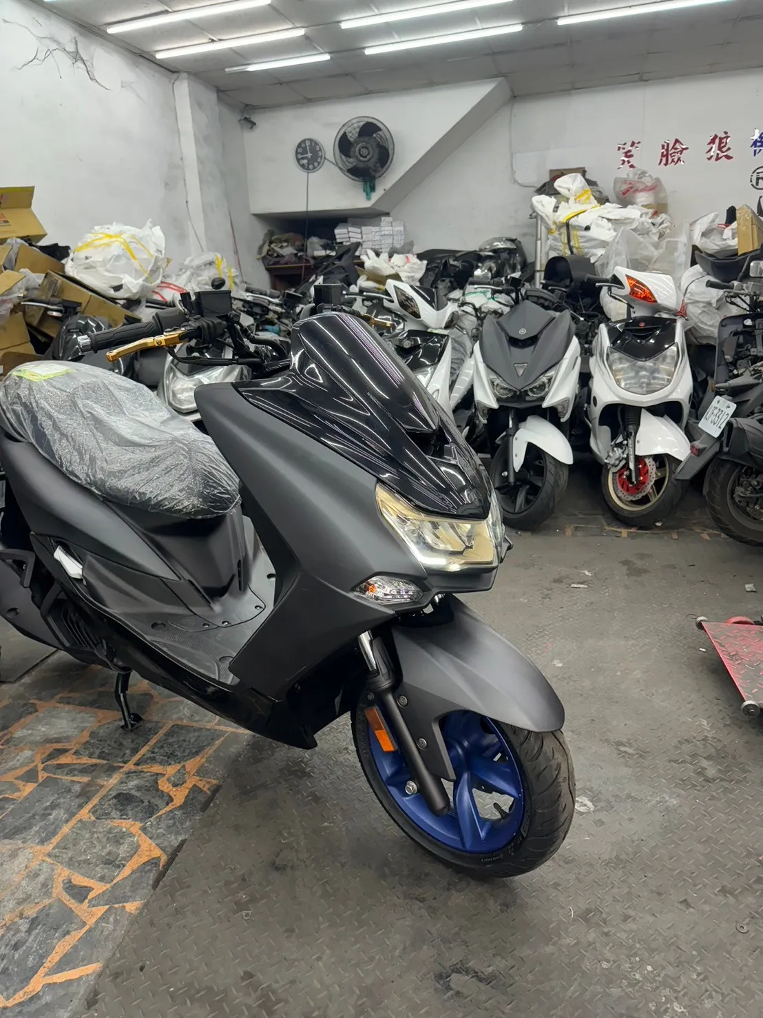 YAMAHA  SMAX 2.0 LED大燈 ABS版