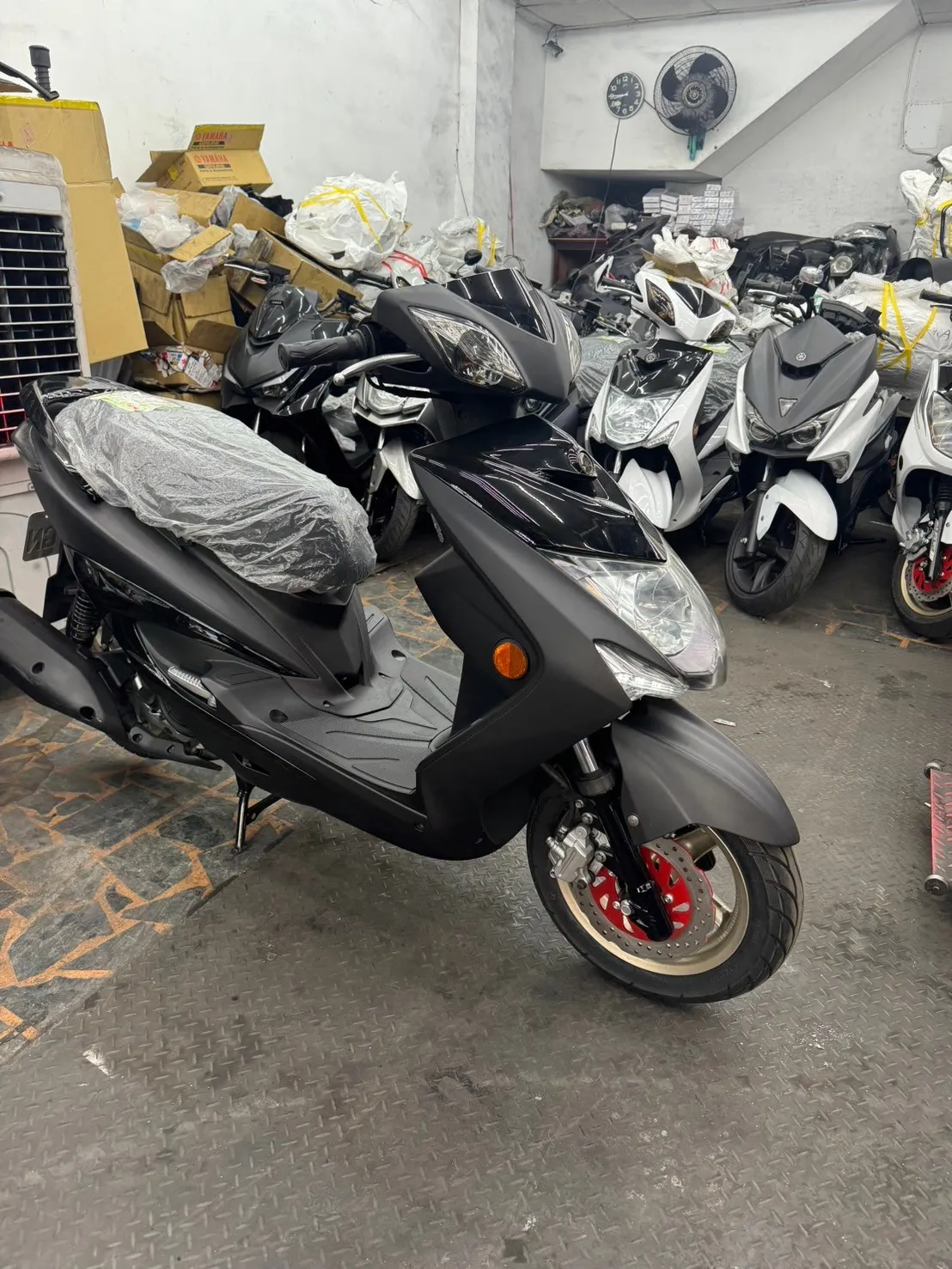 YAMAHA  勁戰三代  125cc