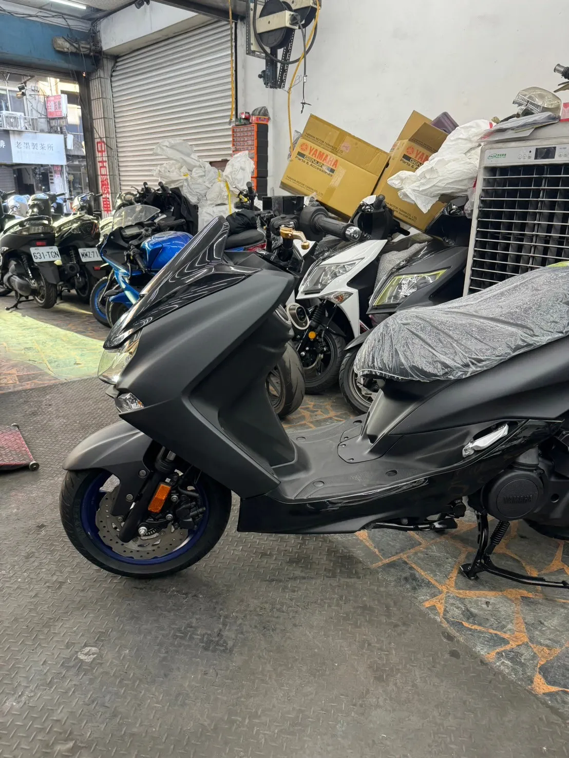 YAMAHA  SMAX 2.0 LED大燈 ABS版
