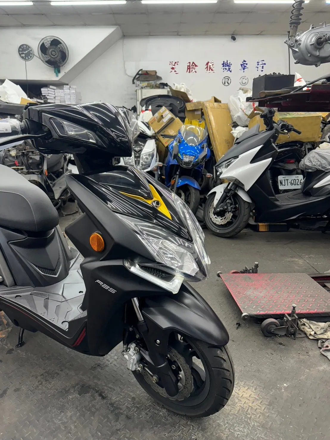 光陽 KYMCO  雷霆S  150cc
