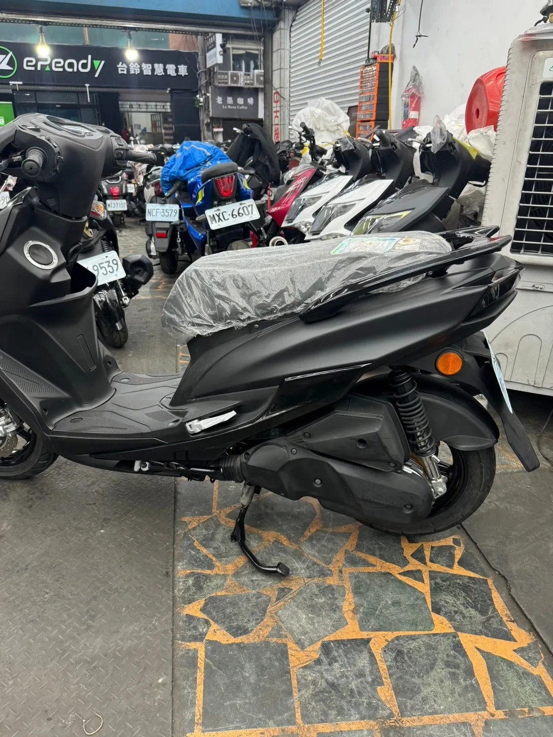 YAMAHA  勁戰四代 125cc
