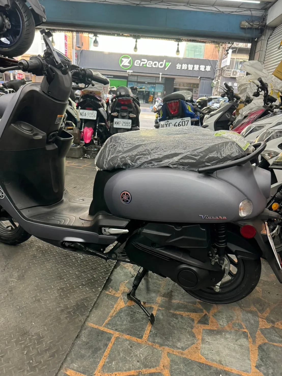 YAMAHA  小小兵 125cc