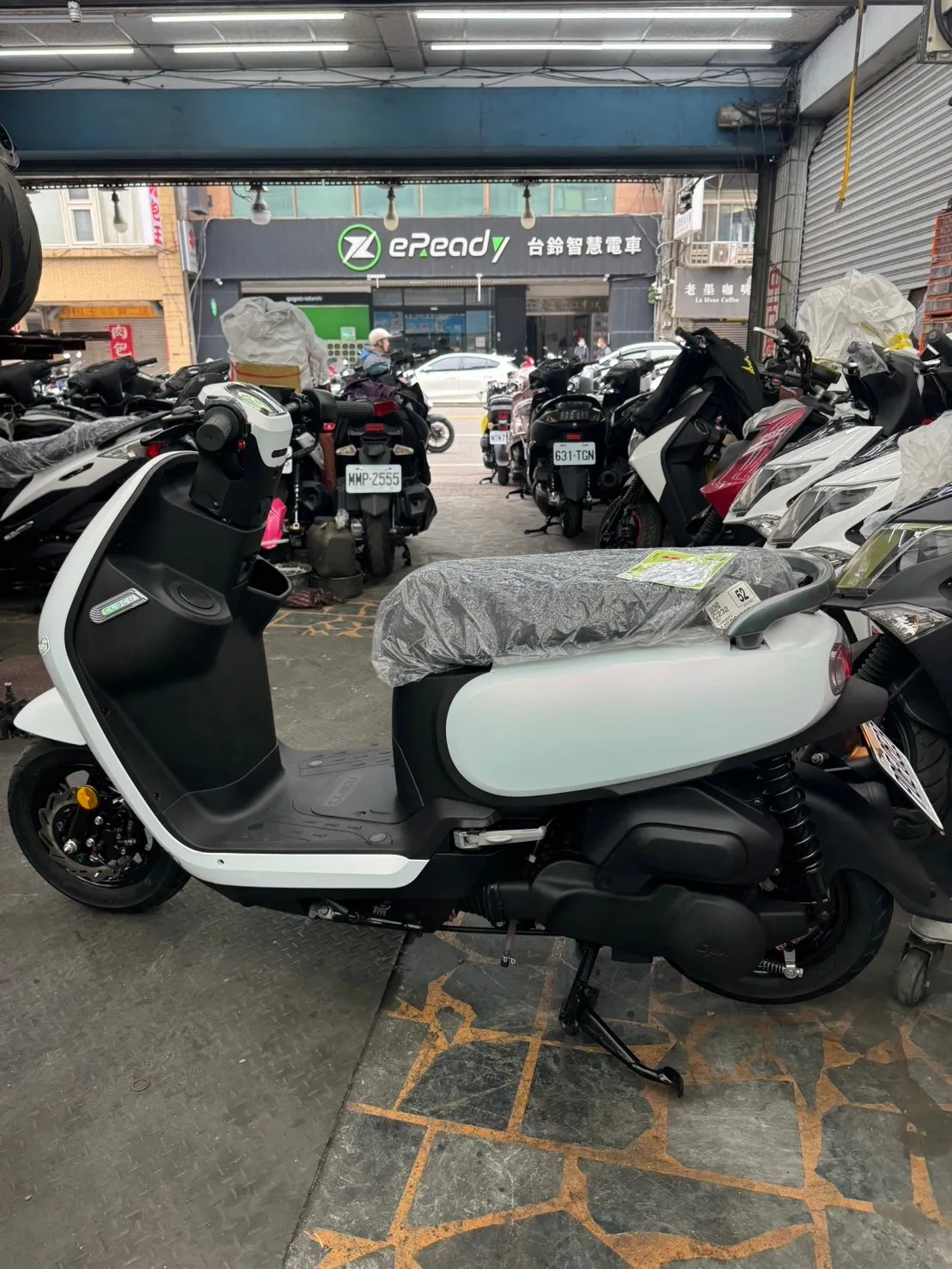 三陽 2023年 蜂鳥 CLBCU  125cc