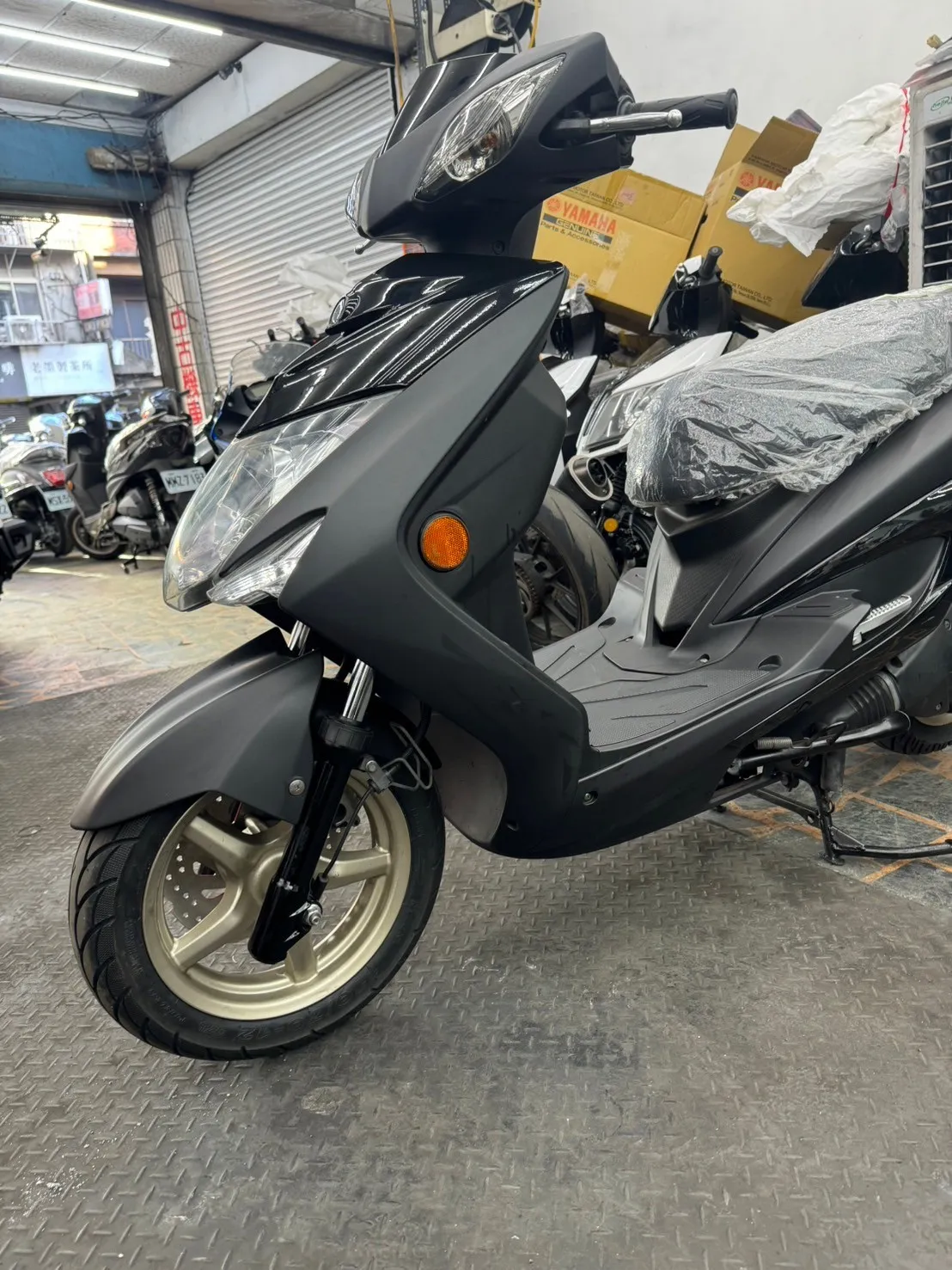 YAMAHA  勁戰三代  125cc