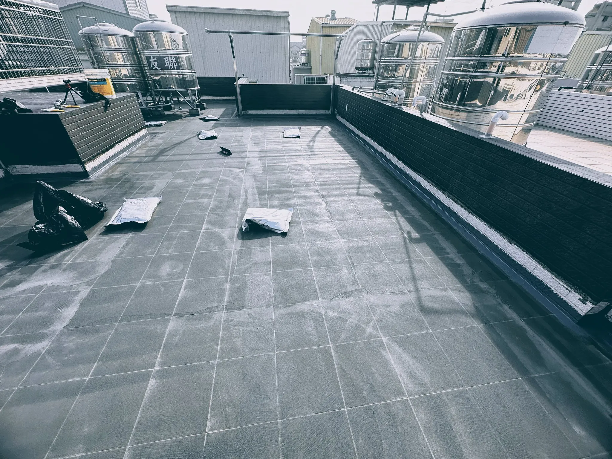 屋頂防水工程： 第一道pu 第二道pu完成｜台南防水抓漏工程｜歸仁區防水抓漏工程