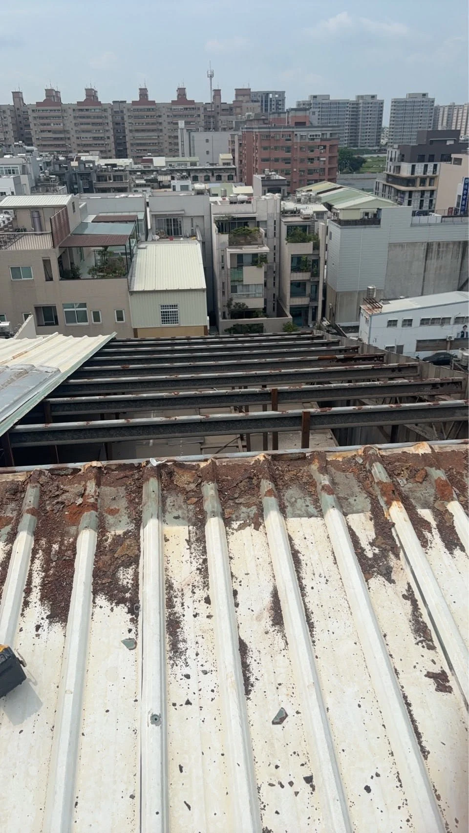 屋頂防水塗料哪種比較耐用？