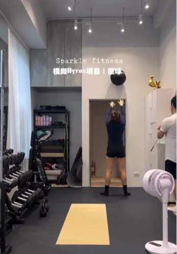 在Sparkle Fitness學習正確啟動臀肌【新店女性健身課程】【新店健身教練】