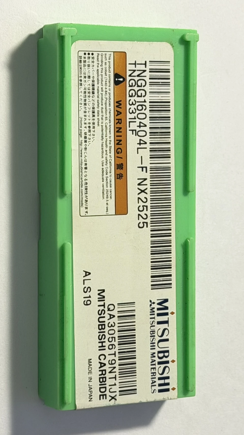 三菱（Mitsubishi Materials）生產的 TNGG 系列正三角形精車刀片 加工出來的工件表面會像鏡面一樣亮麗