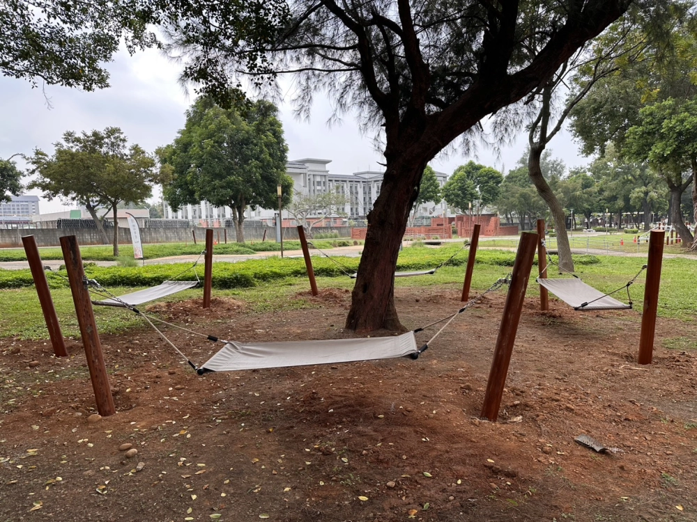 LS-003 Relaxing Hammock