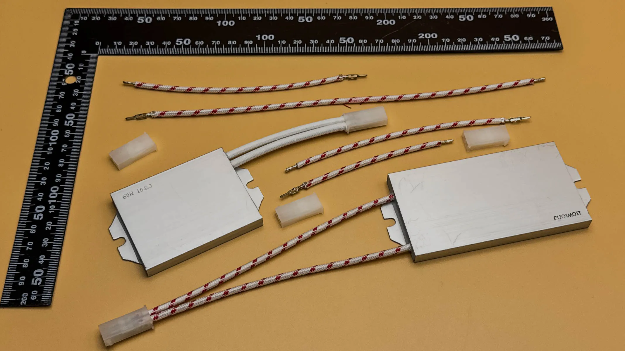 應用於 AI 伺服器與航太工程之高效能鋁殼功率電阻