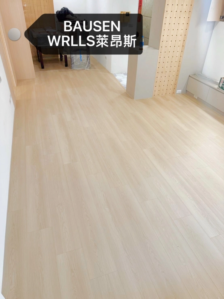 黑基材卡扣式超耐磨木地板