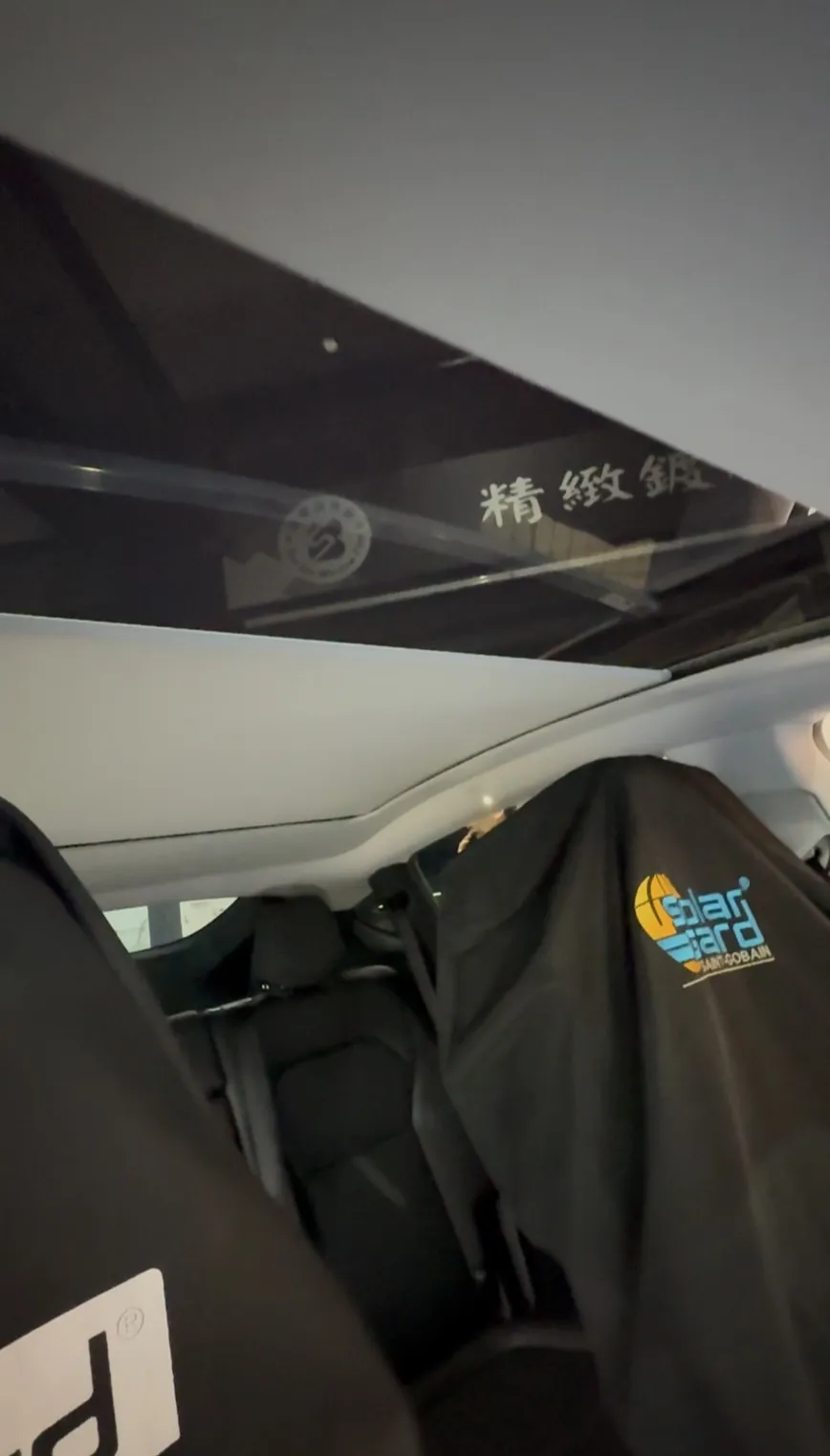 煥新Model Y 電動遮陽簾 按鍵款