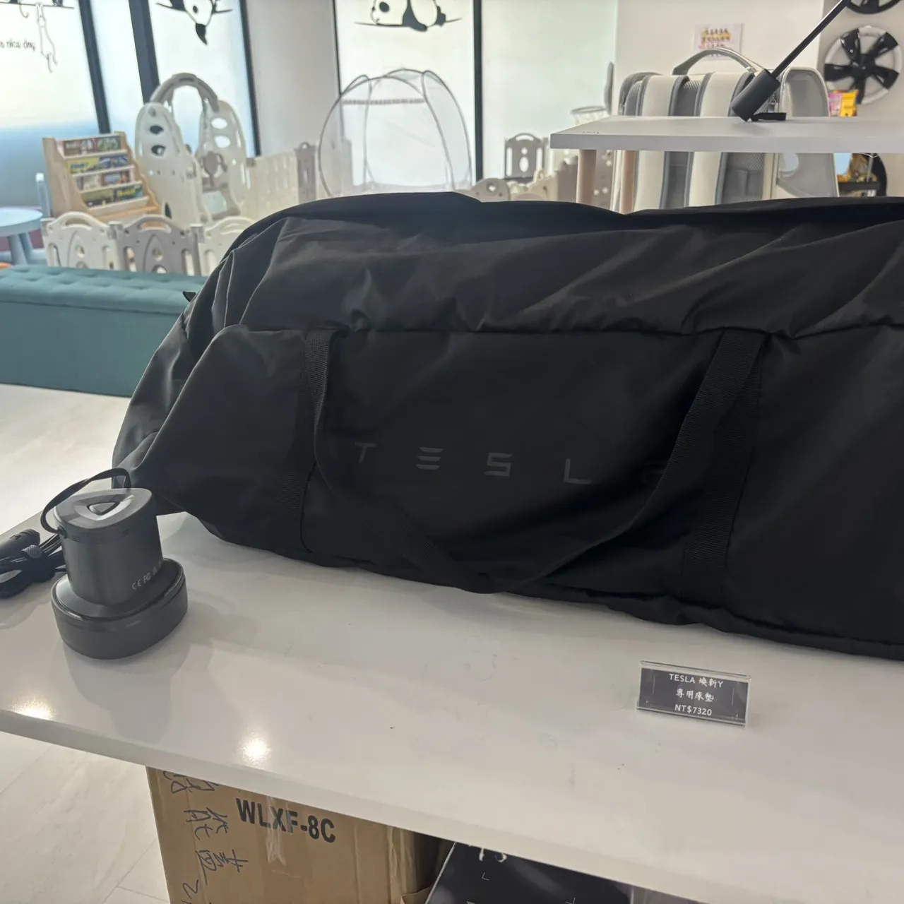 TESLA 原廠充氣床墊