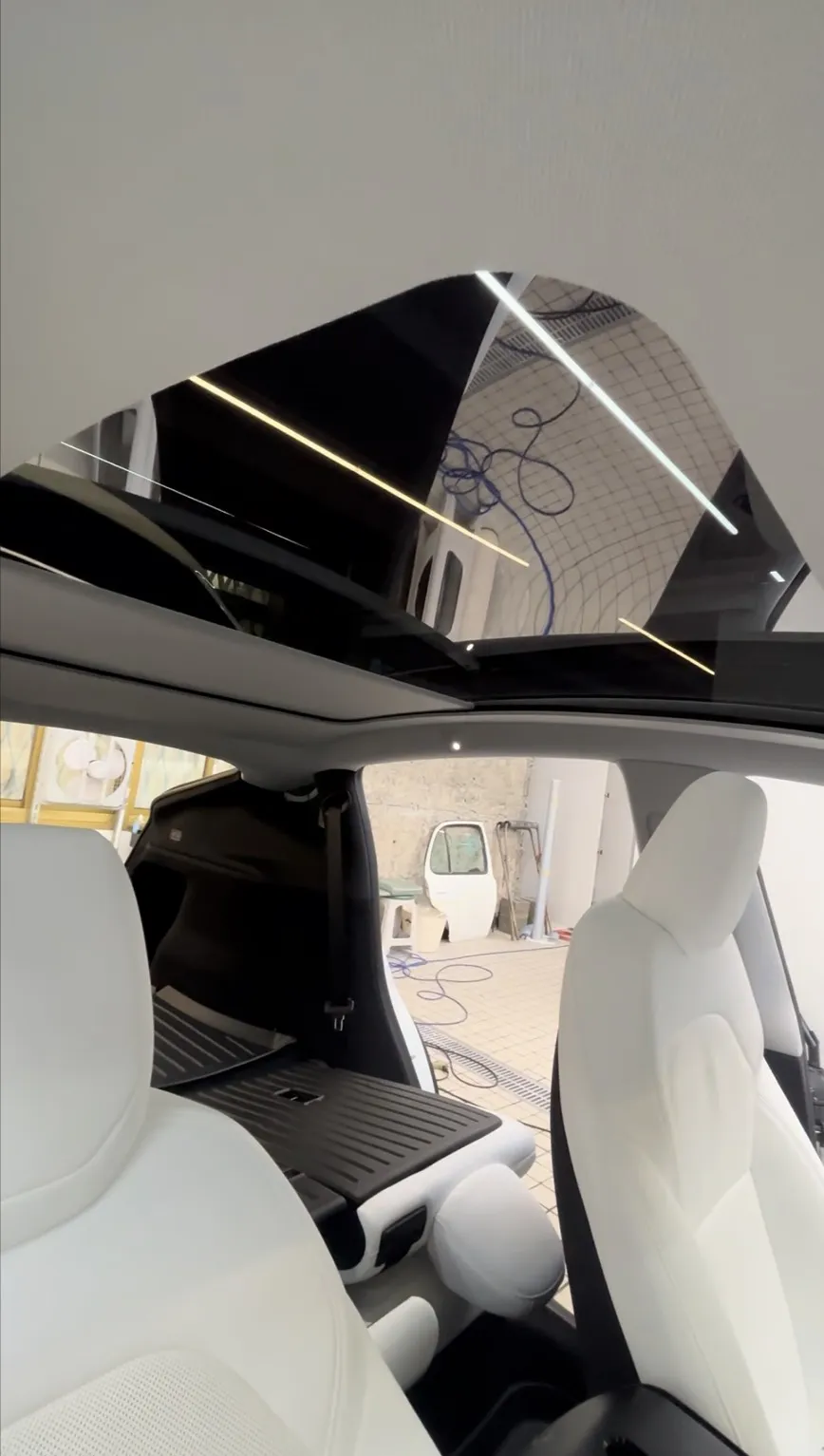 煥新Model Y 電動遮陽簾 按鍵款