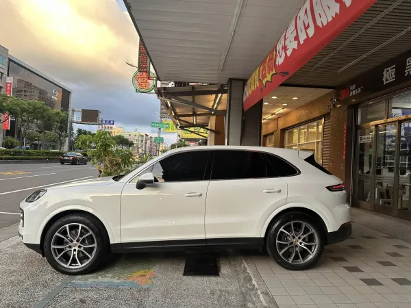 Porsche Cayenne 前擋MA40 車身VX20
