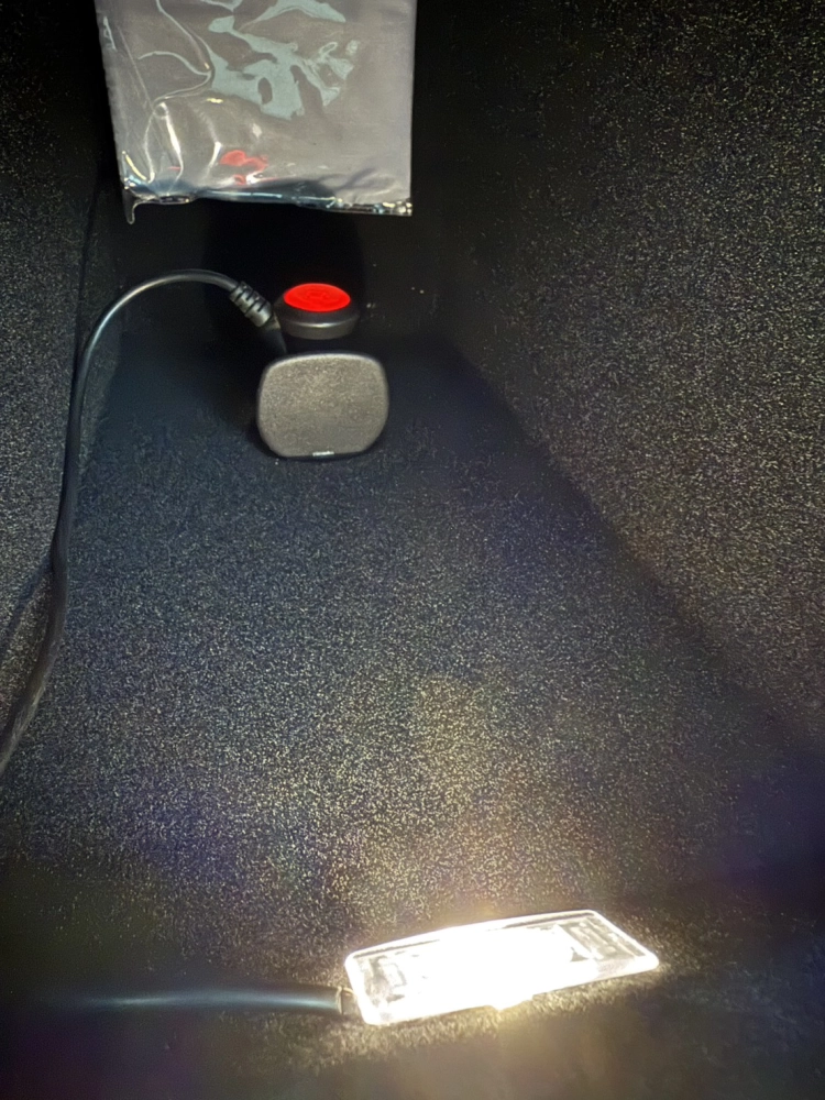 Tesla Model Y 快譯通 S95A