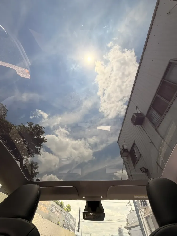 Tesla Model Y 3M奢華方案 天窗奢華70