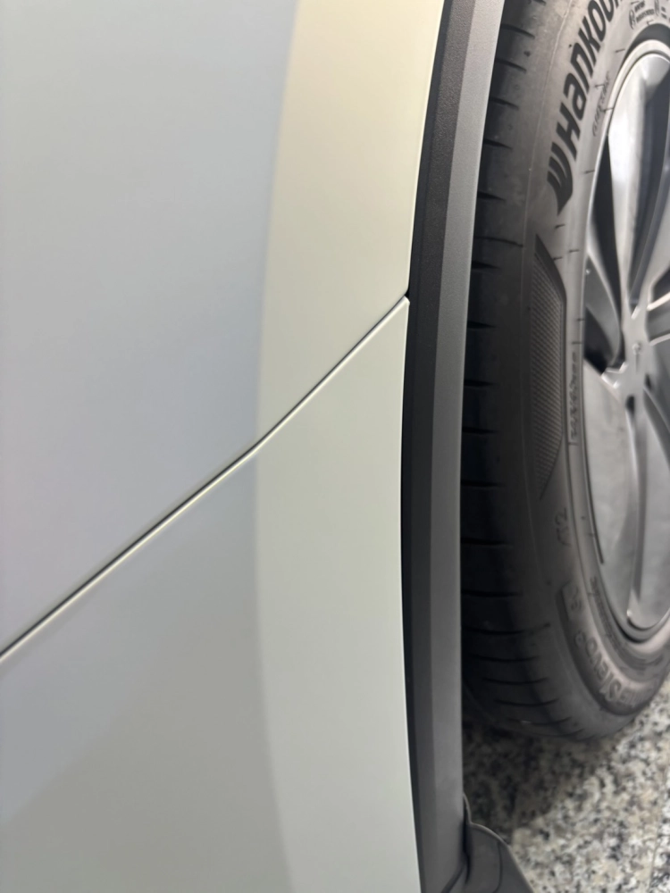 Tesla 煥新Model Y  SM303 玫瑰藍金色