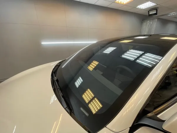 Tesla Model 3 前擋尊爵70 車身尊爵35 後擋尊爵35 天窗尊爵35