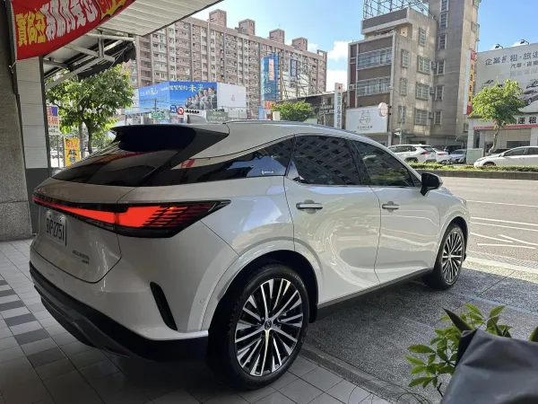 Lexus RX 前擋T4-35 車身T2-23