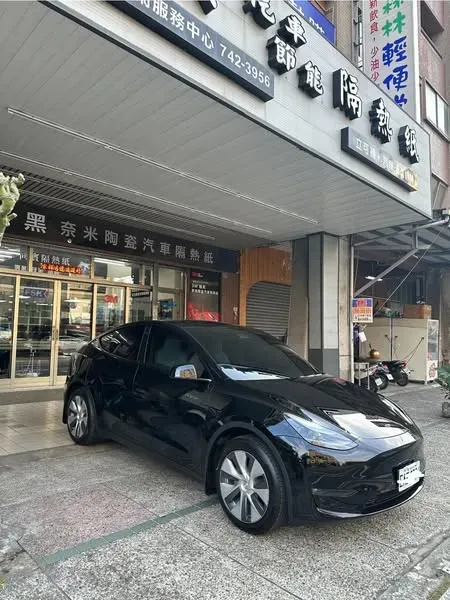 Tesla Model Y 前擋CPX16 前窗CPX16 後窗CPX06 天窗XE70