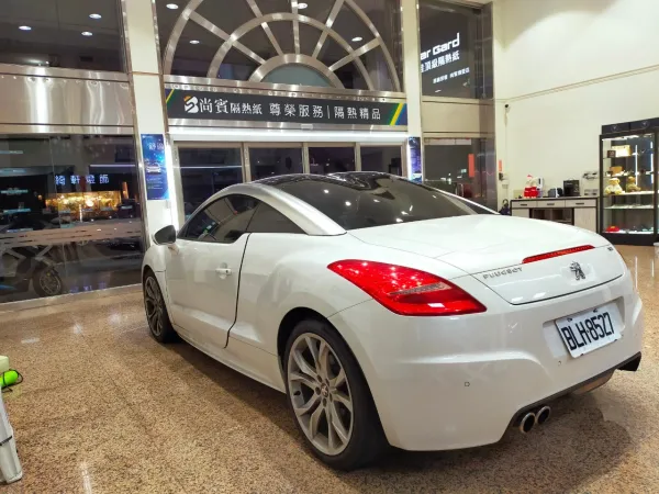 3M、舒熱佳- Peugeot RCZ 前檔VX50前兩門M40