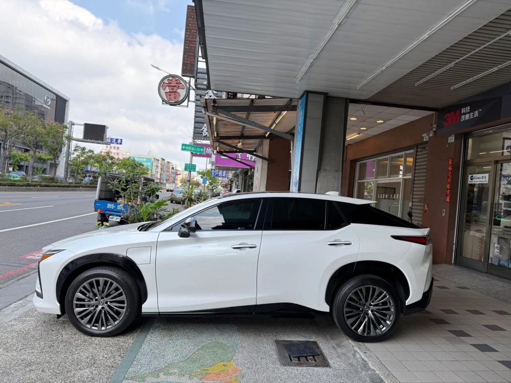 Lexus RZ前擋FSK F30前座F20後座F45