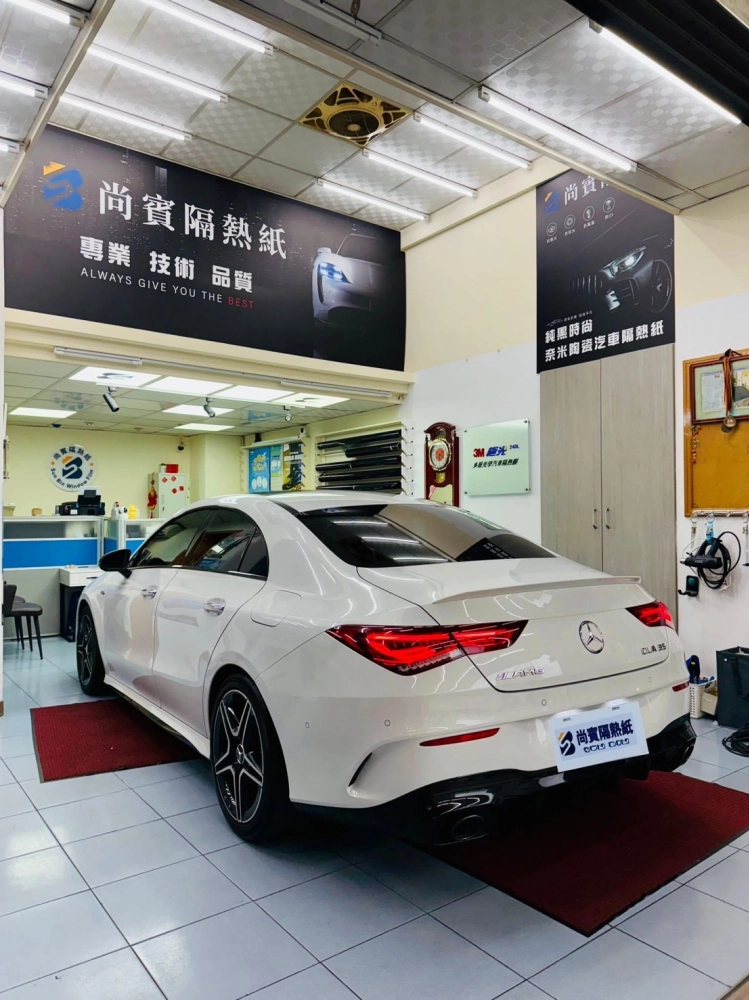 Benz CLA 前擋KT28 車身B20