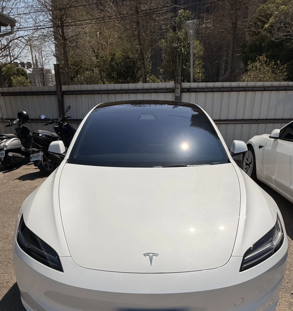 Tesla Model 3 前擋尊爵40 車身尊爵20 天窗尊爵20 後擋尊爵20