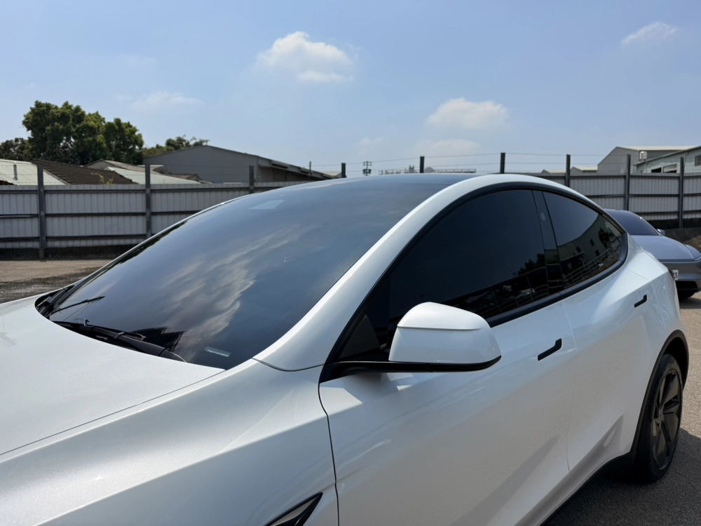 Tesla 煥新Model Y 前擋幻影15 前窗幻影5 後窗幻影15 後擋幻影5