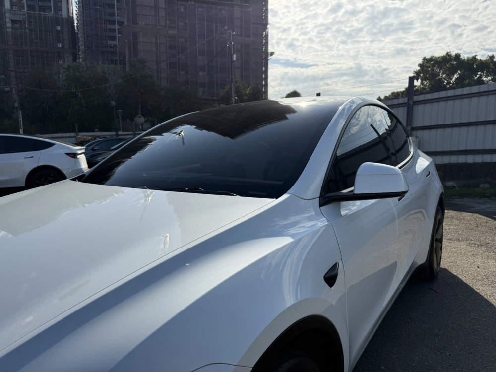 Tesla 煥新 Model Y 白內裝 前擋XE35 前窗XE15 後窗XE30 後擋XE15 天窗不貼