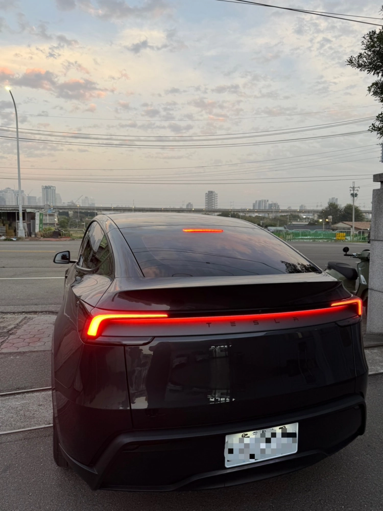 Tesla 煥新 Model Y 前擋MA70 前窗MA40 後窗MA40 後擋MA20 天窗不貼