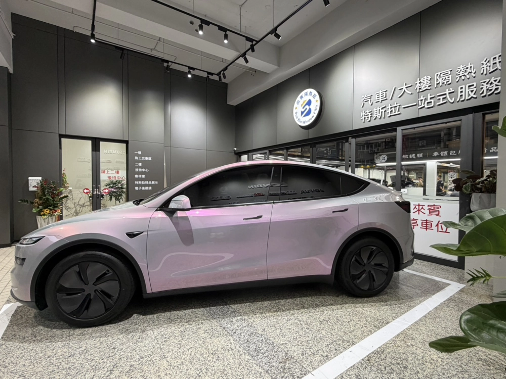 Tesla 煥新 Model Y 白內裝  前擋XE30前窗XE15 後窗XE30後擋XE15